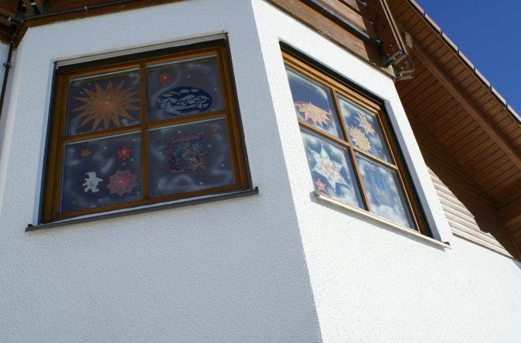 Vreni's Gästezimmer Himmelried Exterior foto